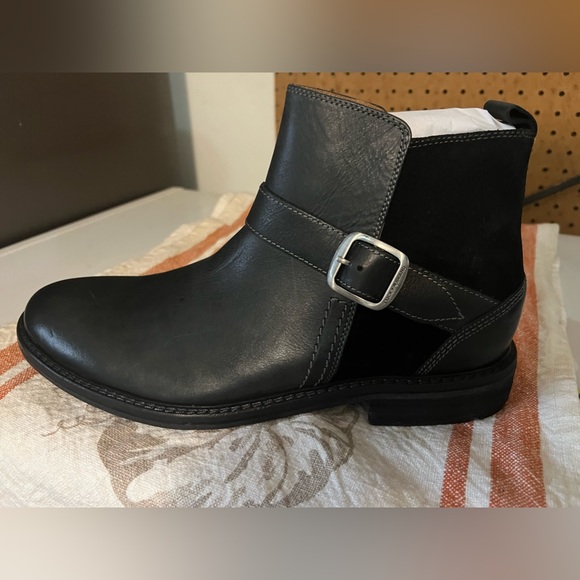 NIB Lucky Brand Men’s Black Leather Boots size 11.5 main image 4